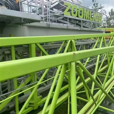 The lifting mechanism of tower cranes